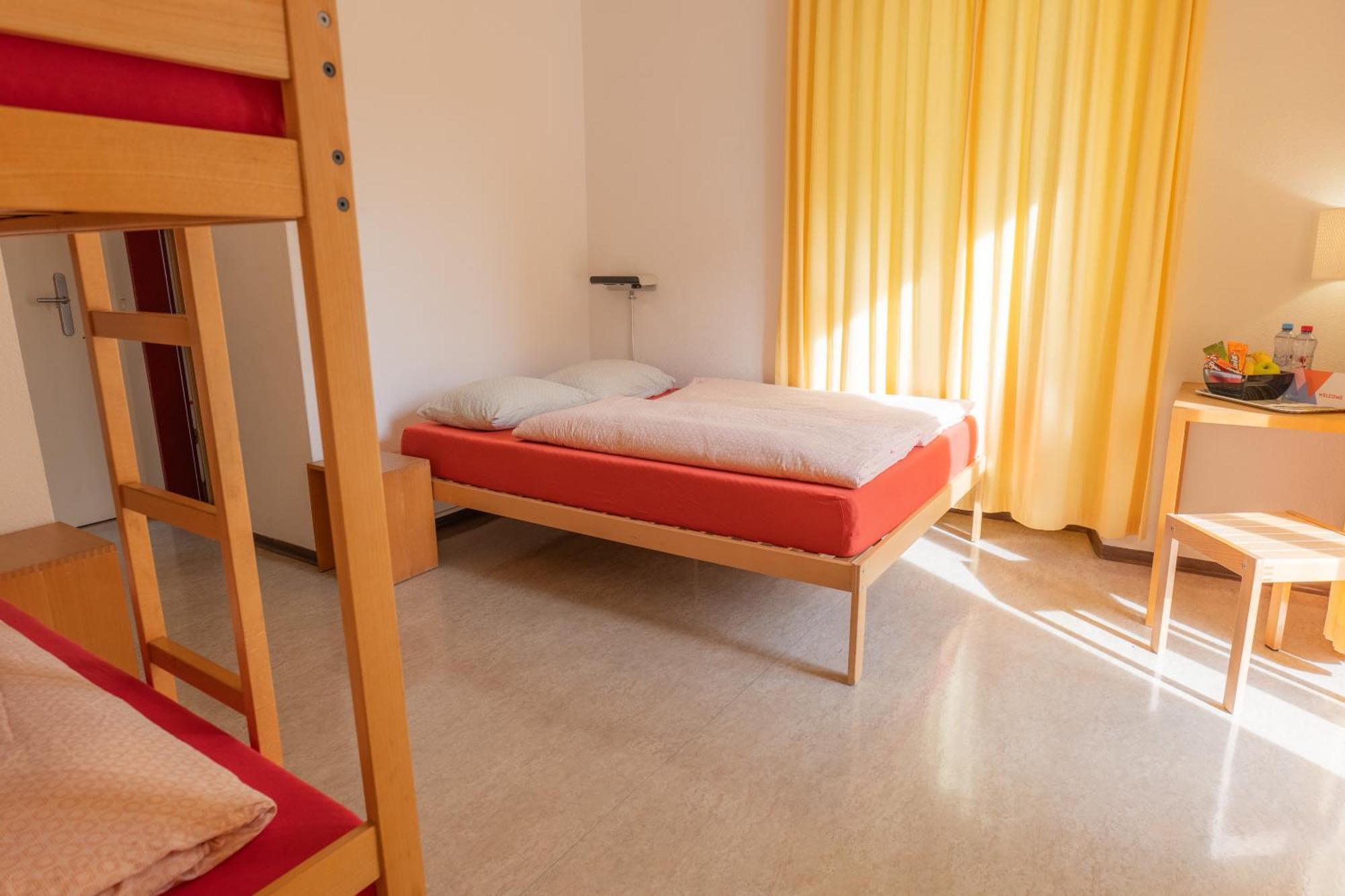 Locarno Youth Hostel Kültér fotó